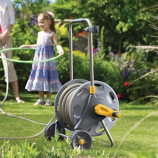 Hozelock 60m Capacity Hose Cart With 50m Hose & Fittings 2 Hozelock 60m Capacity Hose Cart With 50m Hose & Fittings - Image 2