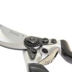 Wilkinson Sword Razorcut Pro Angled Head Bypass Pruner -Garden Sphere Deals Store 787077 3