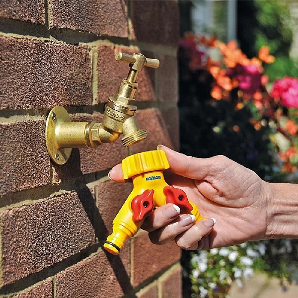 Hozelock Dual Tap Connector 2 Hozelock Dual Tap Connector - Image 2