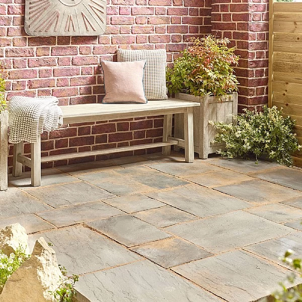 Abbey Random Paving 5.76m² Patio Kit (Various Colours) 2 Abbey Random Paving 5.76m² Patio Kit (Various Colours) - Image 2